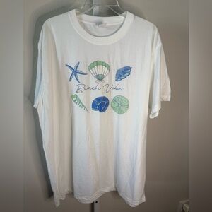 NWOT Beach Vibes Seashell Graphic Tee - White with Blue & Green